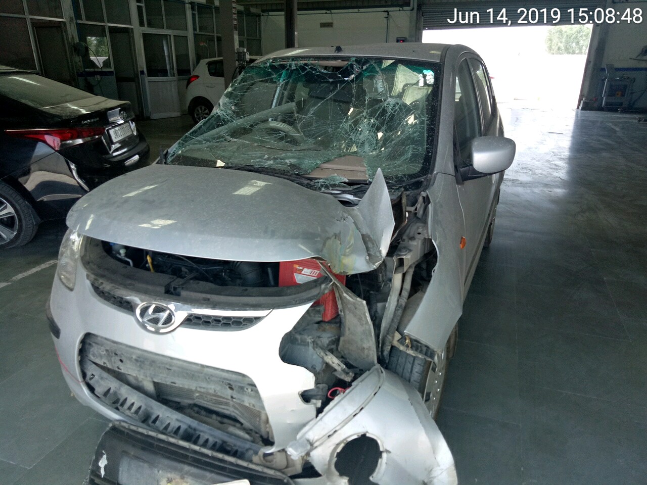 I10-MAGNA 2010 picture 3