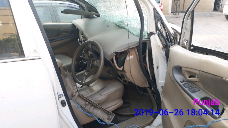 INNOVA-E-DIESEL 2005 picture 3