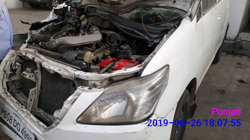 INNOVA-E-DIESEL 2005 picture 5