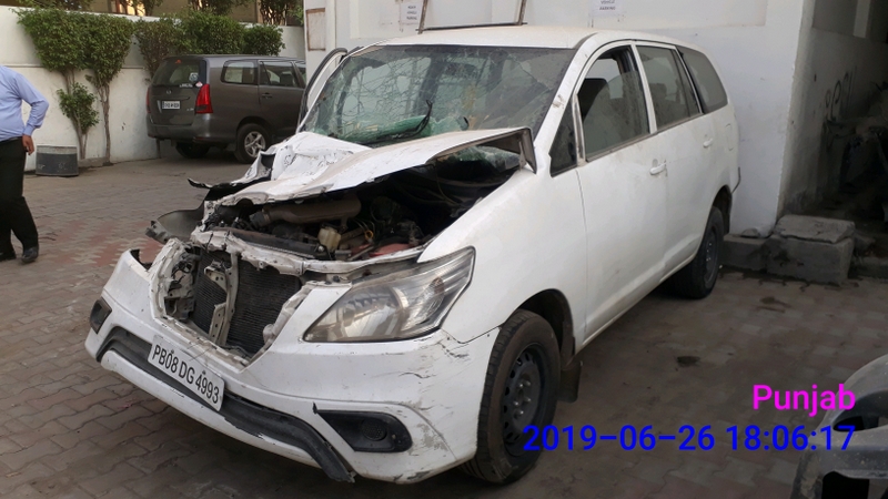 INNOVA-E-DIESEL 2005 picture 7