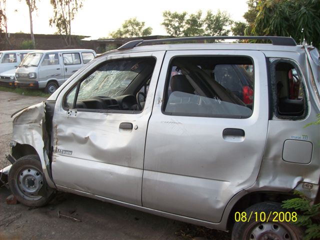 WAGON-RLXI 2005 picture 2