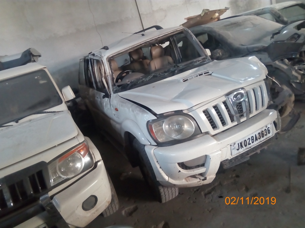 SCORPIO 2012 picture 2