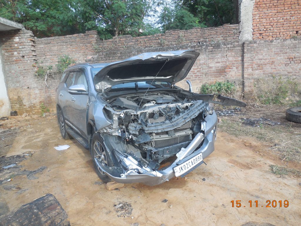 FORTUNER-3.0MT 2017 picture 9