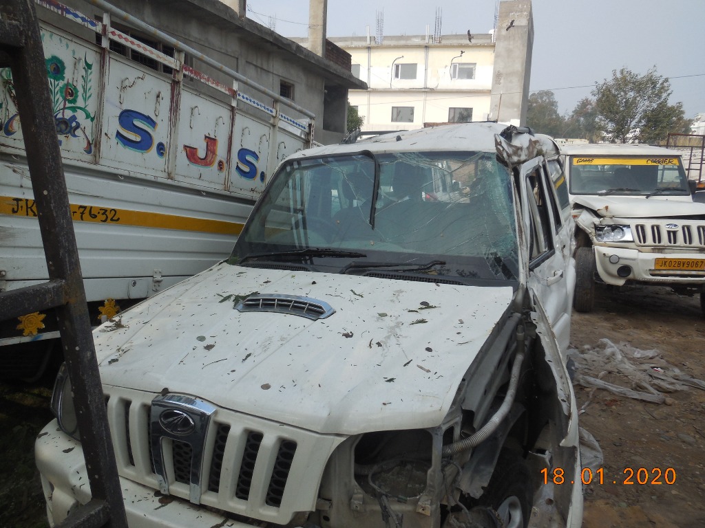 SCORPIO 2011 picture 2