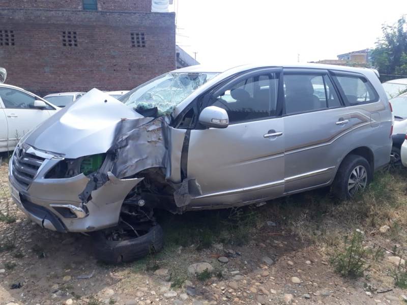INNOVA-E-DIESEL 2015 picture 1