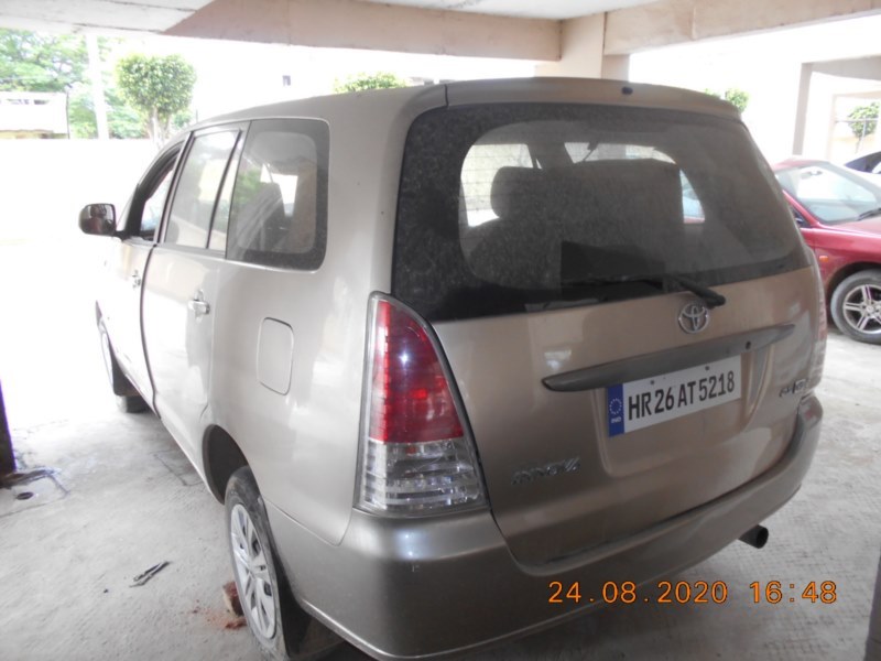 INNOVA-E-DIESEL 2008 picture 6