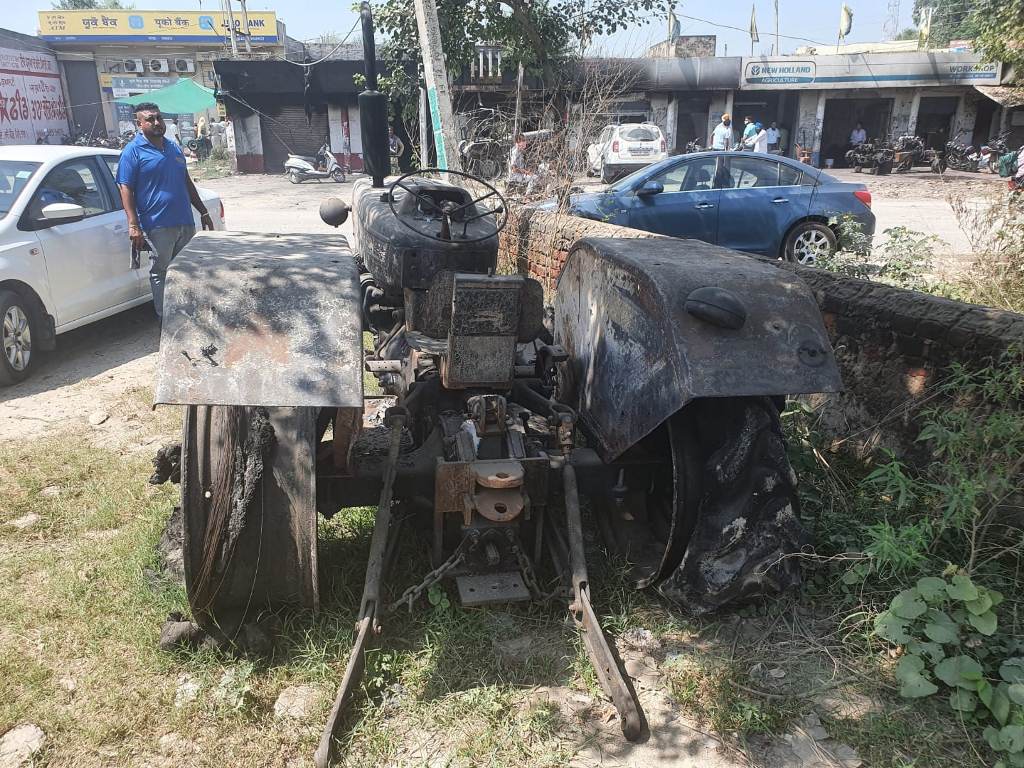 TRACTOR 2013 picture 8
