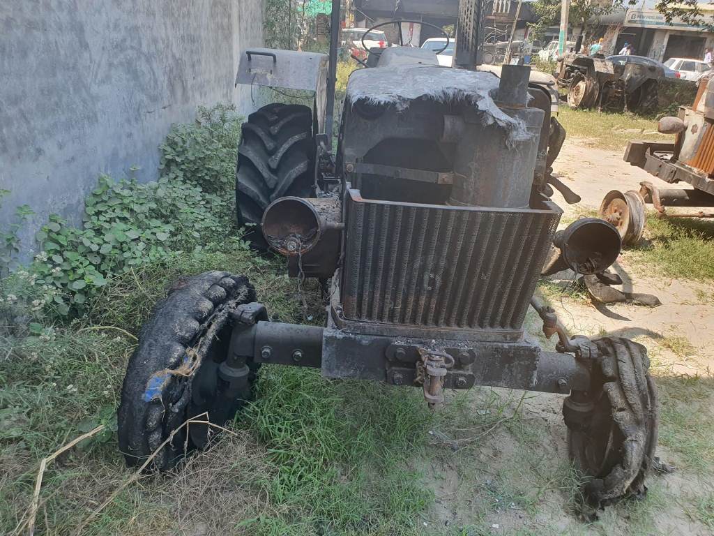 TRACTOR 2013 picture 9