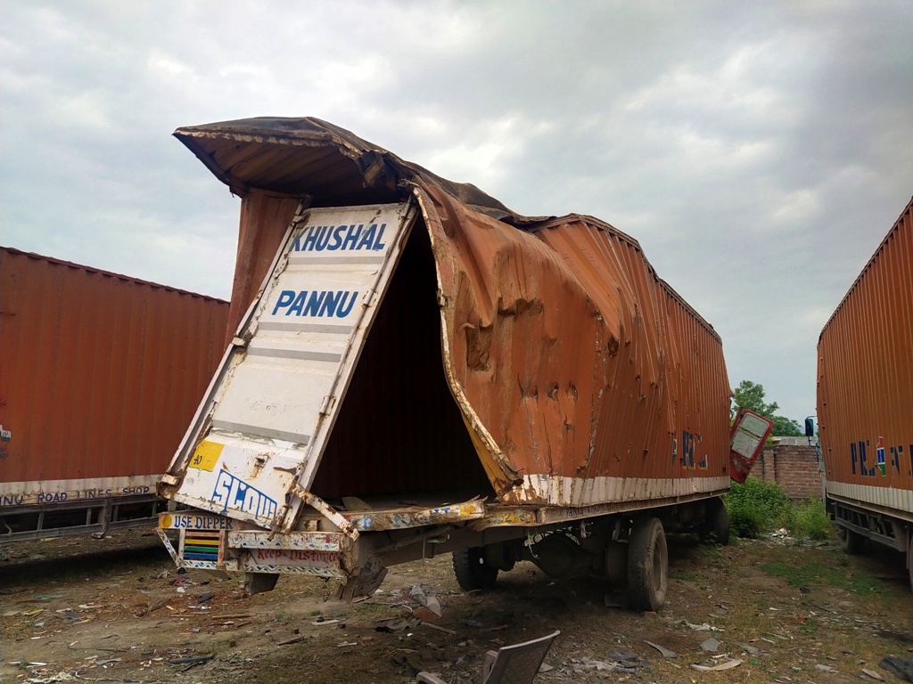 EICHER 2015 picture 2