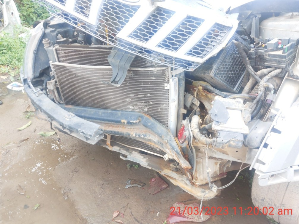 MAHINDRA 2013 picture 5