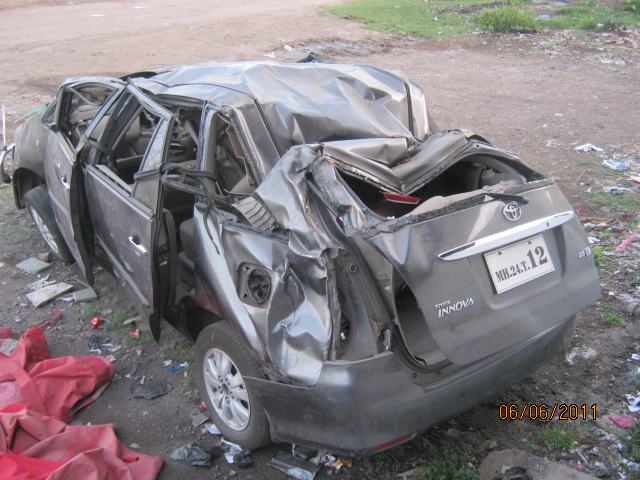 INNOVA-V-DIESEL 2009 picture 3