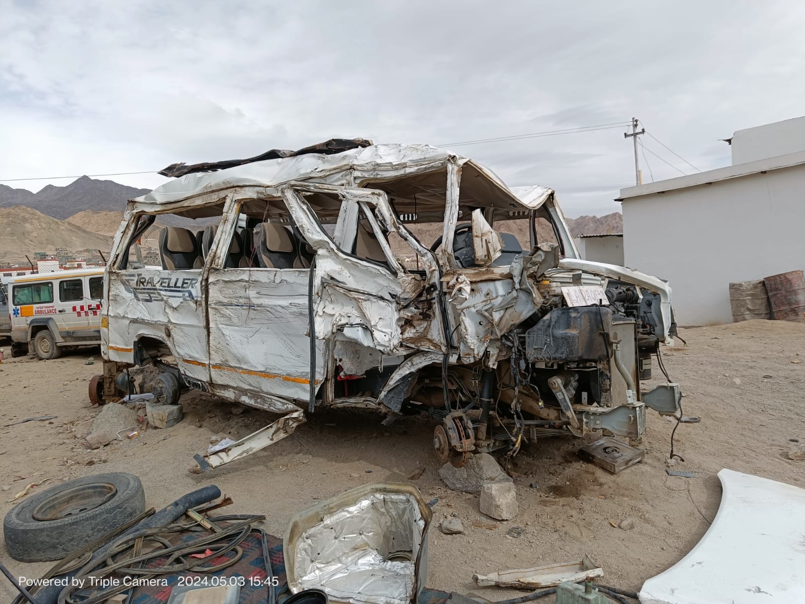 TEMPO-TRAVELLER 2023 picture 10