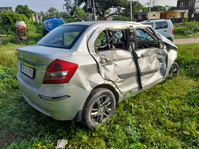 SWIFT-DZIRE-VDI 2014 picture 2