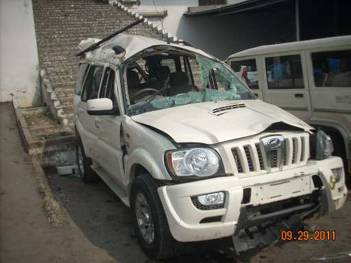 SCORPIO 2009 picture 1
