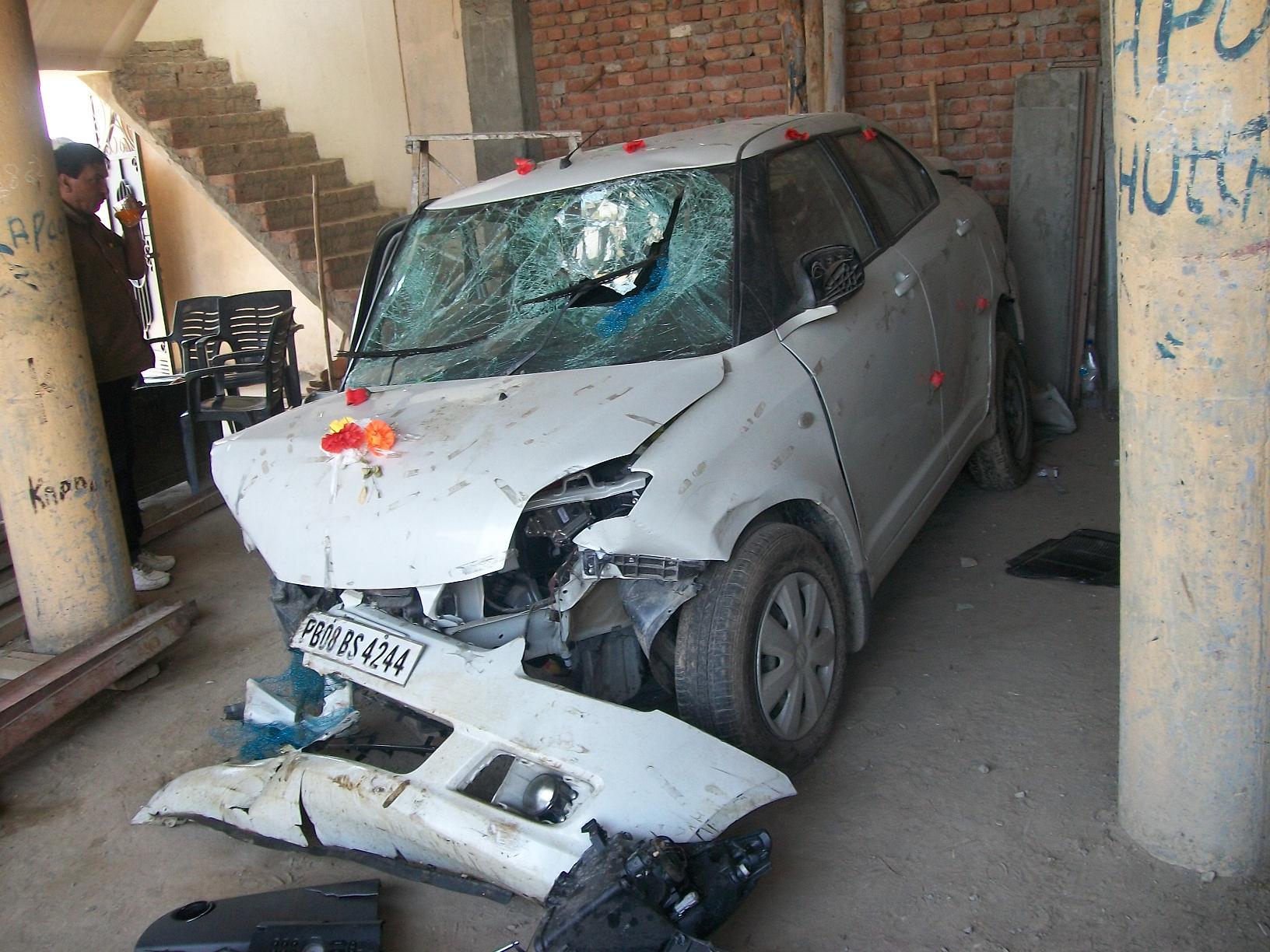 SWIFT-DZIRE-VXI 2010 picture 4