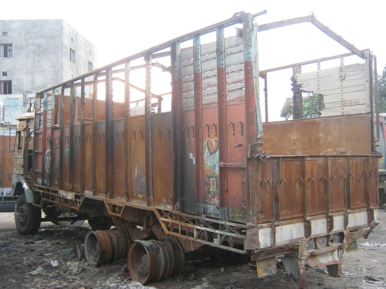 2515EX 2005 picture 2
