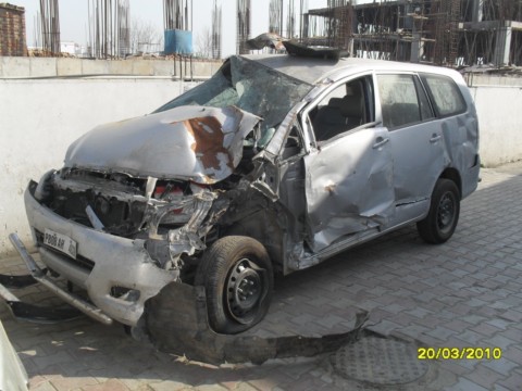 INNOVA-G4-DIESEL 2009 picture 2