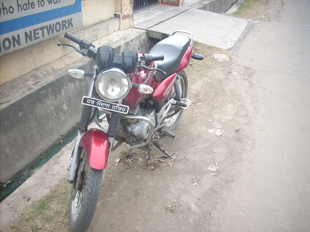 PULSAR 2004 picture 4