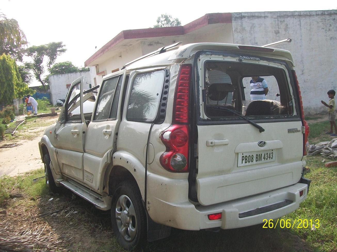 SCORPIO 2010 picture 4