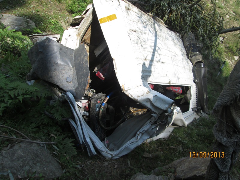 1613TC 2012 picture 4