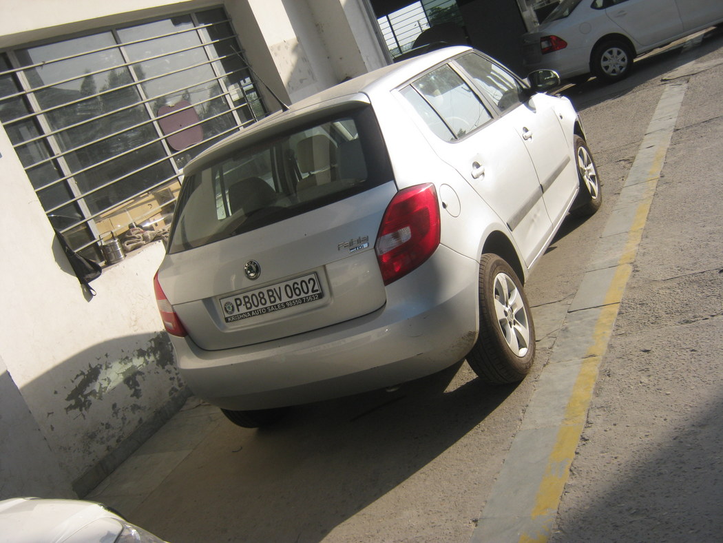 FABIA-1.2MPI-CLASSIC 2011 picture 3