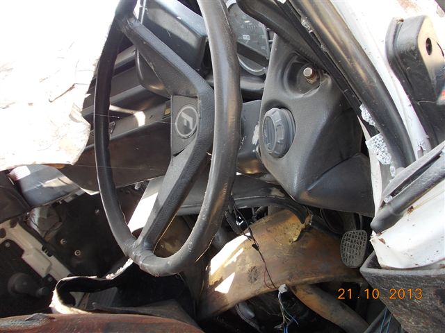 TEMPO-TRAVELLER 2011 picture 4