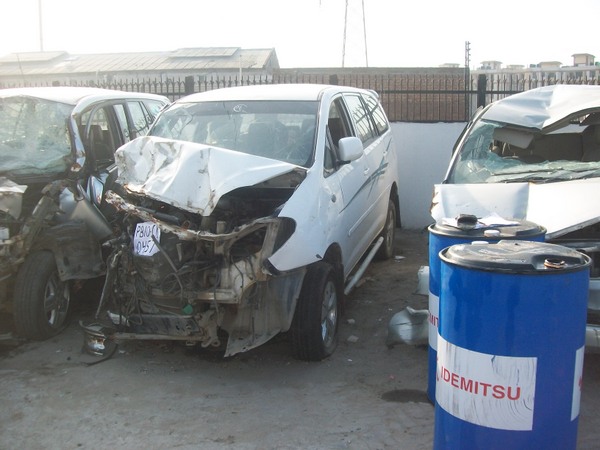 INNOVA-V-DIESEL 2008 picture 2