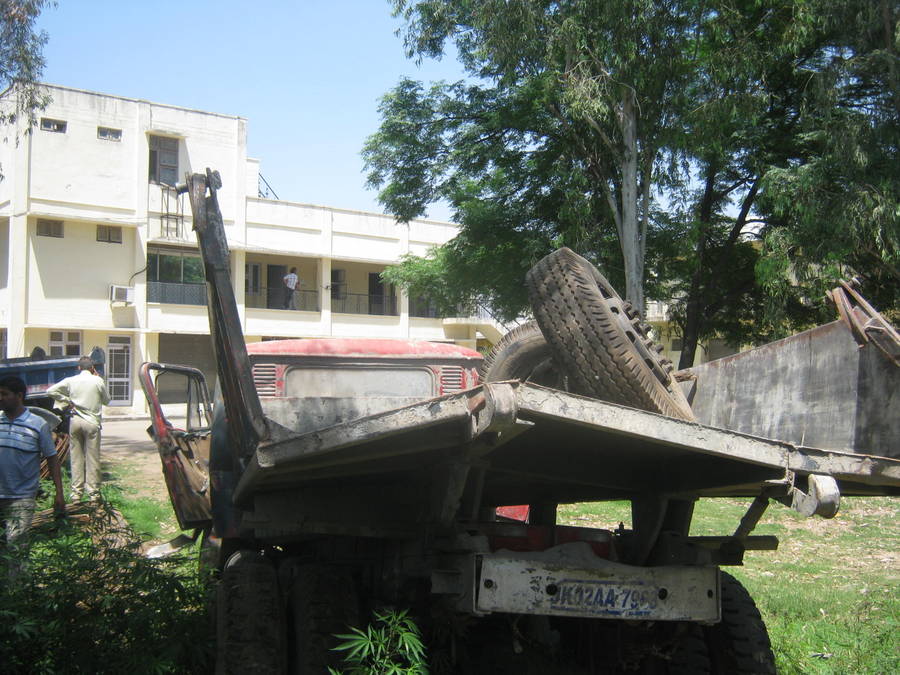 1613TC 2005 picture 4