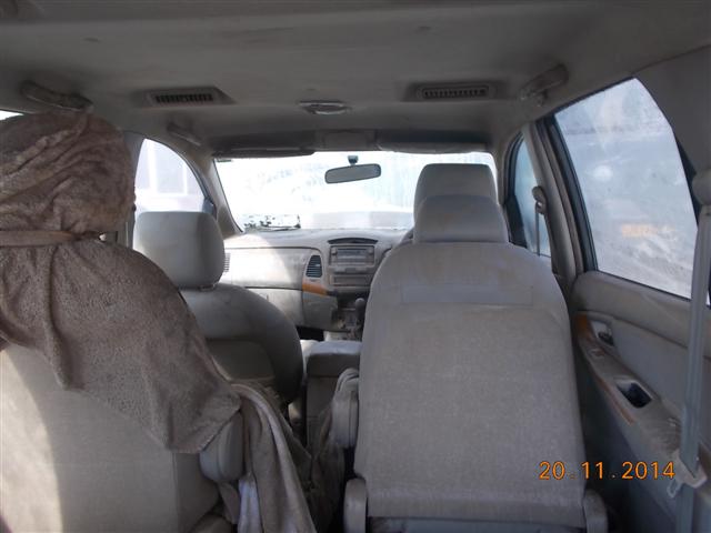 INNOVA 2010 picture 7