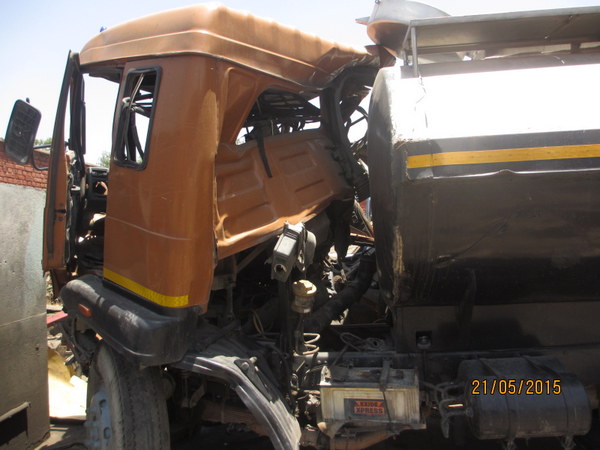 ASHOK-LEYLAND 2008 picture 4