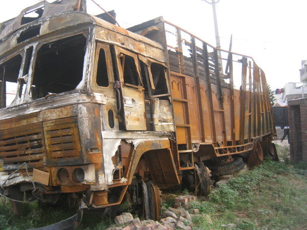 ASHOK-LEYLAND 2011 picture 10