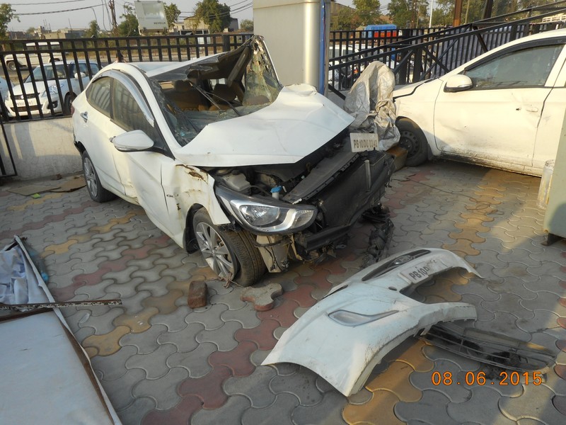 VERNA-1.6XI 2012 picture 4