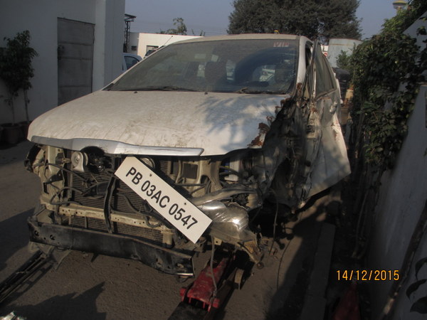 INNOVA-E-DIESEL 2013 picture 7
