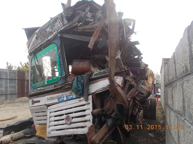 ASHOK-LEYLAND 2005 picture 1
