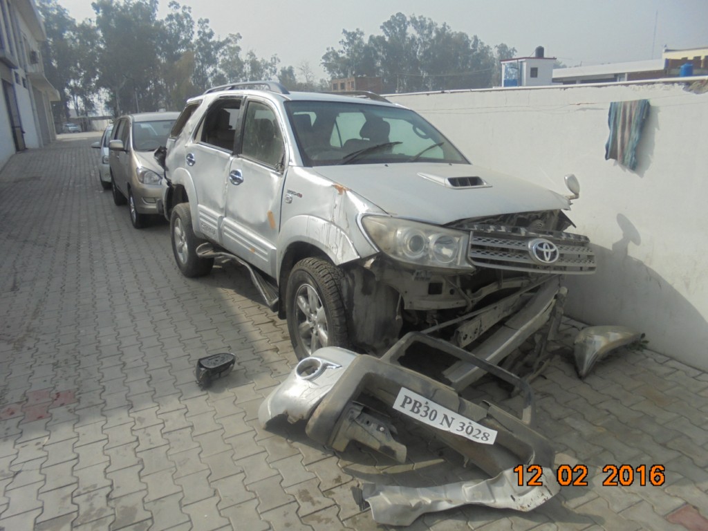 FORTUNER-3.0MT 2009 picture 10