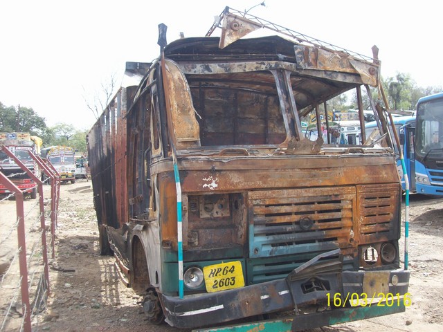 ASHOK-LEYLAND 2010 picture 1