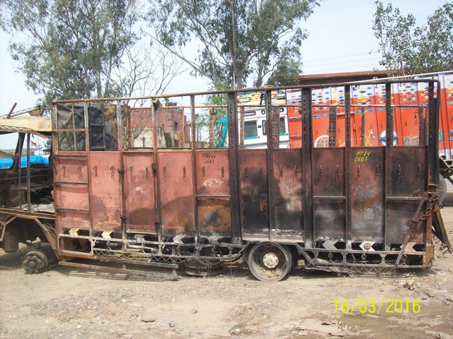 ASHOK-LEYLAND 2010 picture 6