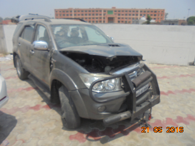 FORTUNER-3.0MT 2009 picture 8