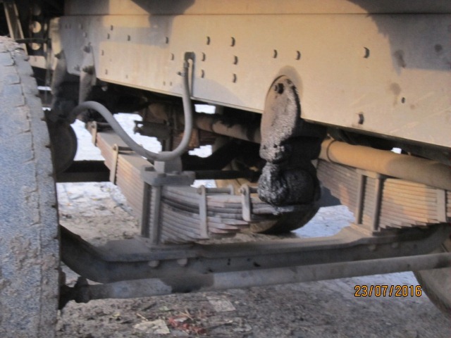ASHOK-LEYLAND 2010 picture 3