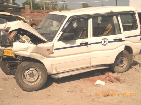 SCORPIO 2010 picture 2