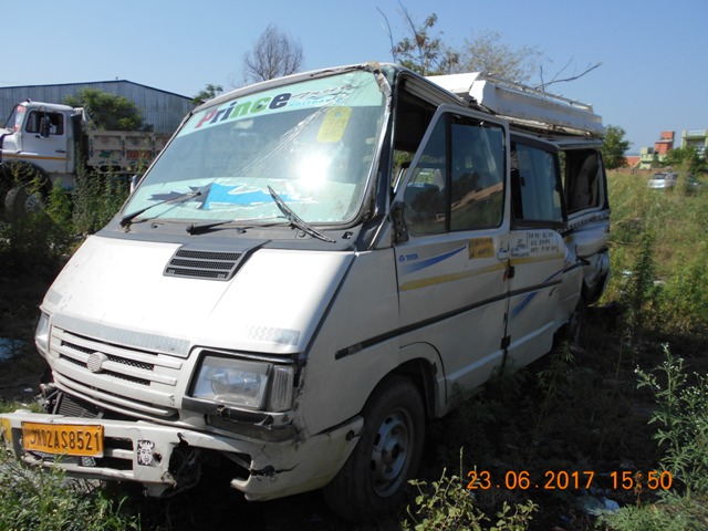 LCV-TRUCK-10.59 2011 picture 2