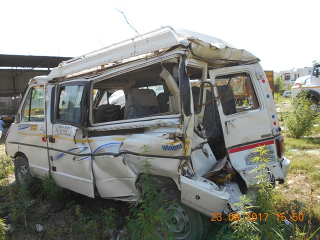 LCV-TRUCK-10.59 2011 picture 3