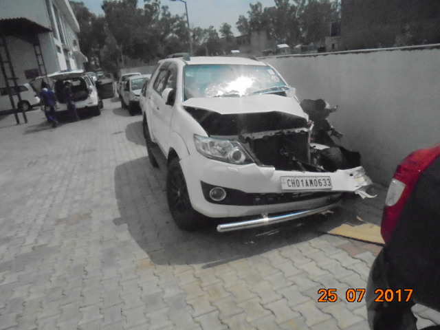 FORTUNER-3.0MT 2012 picture 1