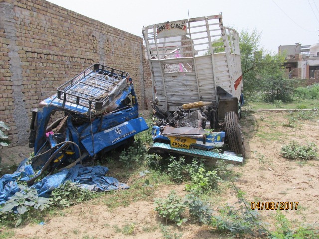 ASHOK-LEYLAND 2013 picture 10