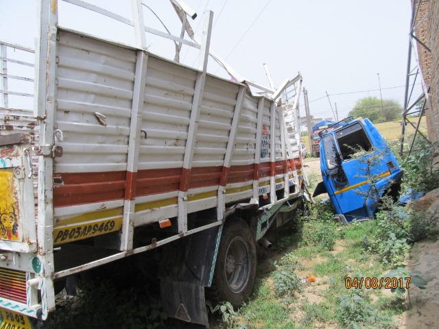 ASHOK-LEYLAND 2013 picture 7