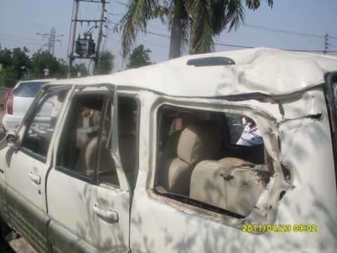 SCORPIO 2005 picture 6
