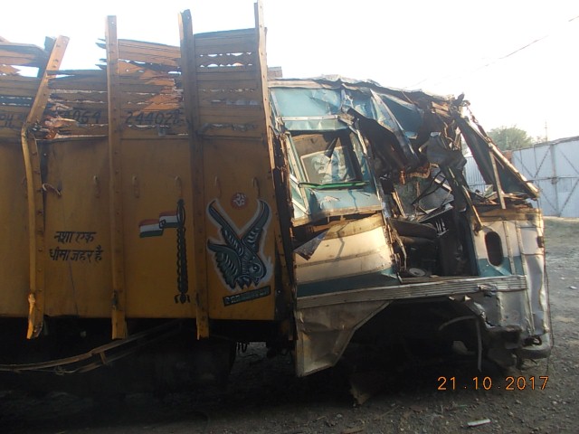 1613TC 2009 picture 5
