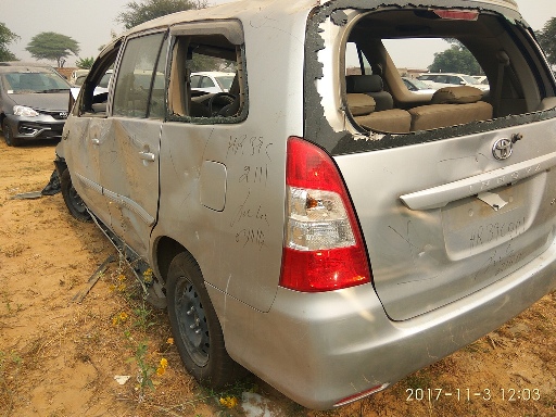 INNOVA 2012 picture 5
