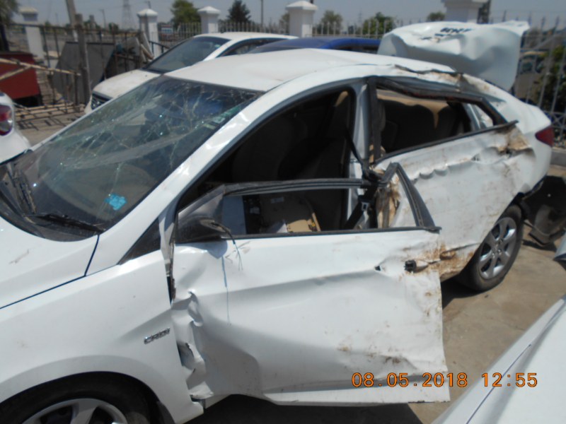 VERNA-1.6I 2011 picture 3