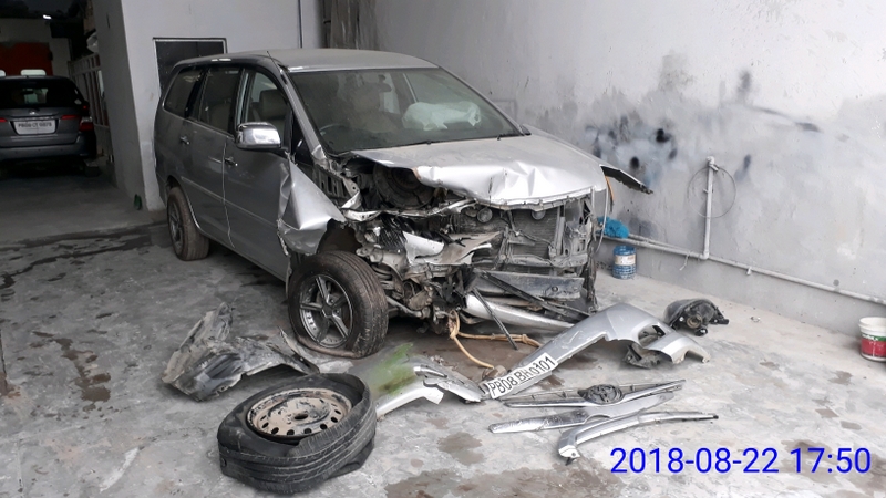 INNOVA-E-DIESEL 2009 picture 10